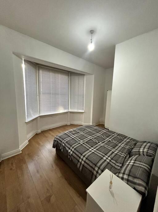 Leicester Spacious Flat With Free Parking Exteriér fotografie